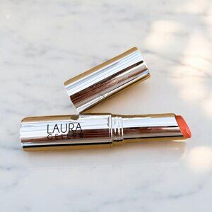 Laura Geller Lipstick in Just Peachy Shade